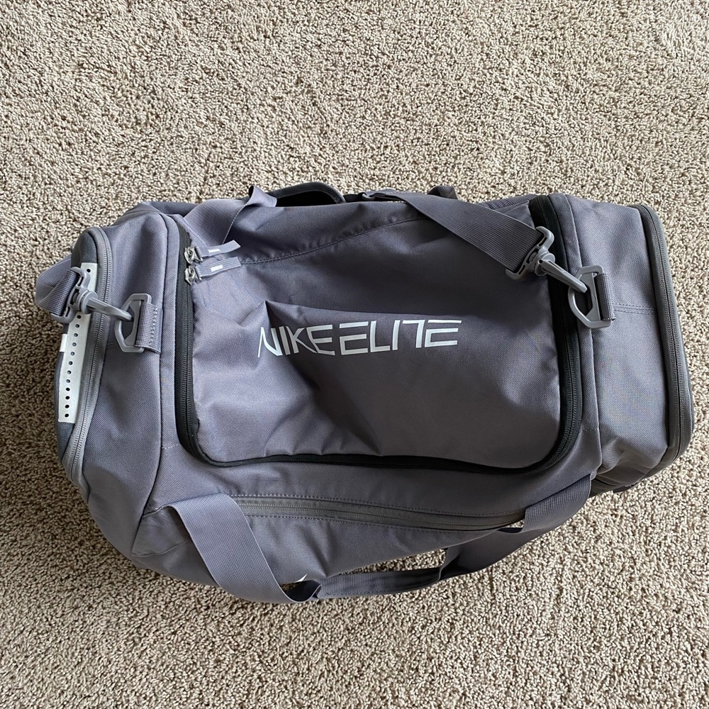 Nike ELITE Duffel Bag